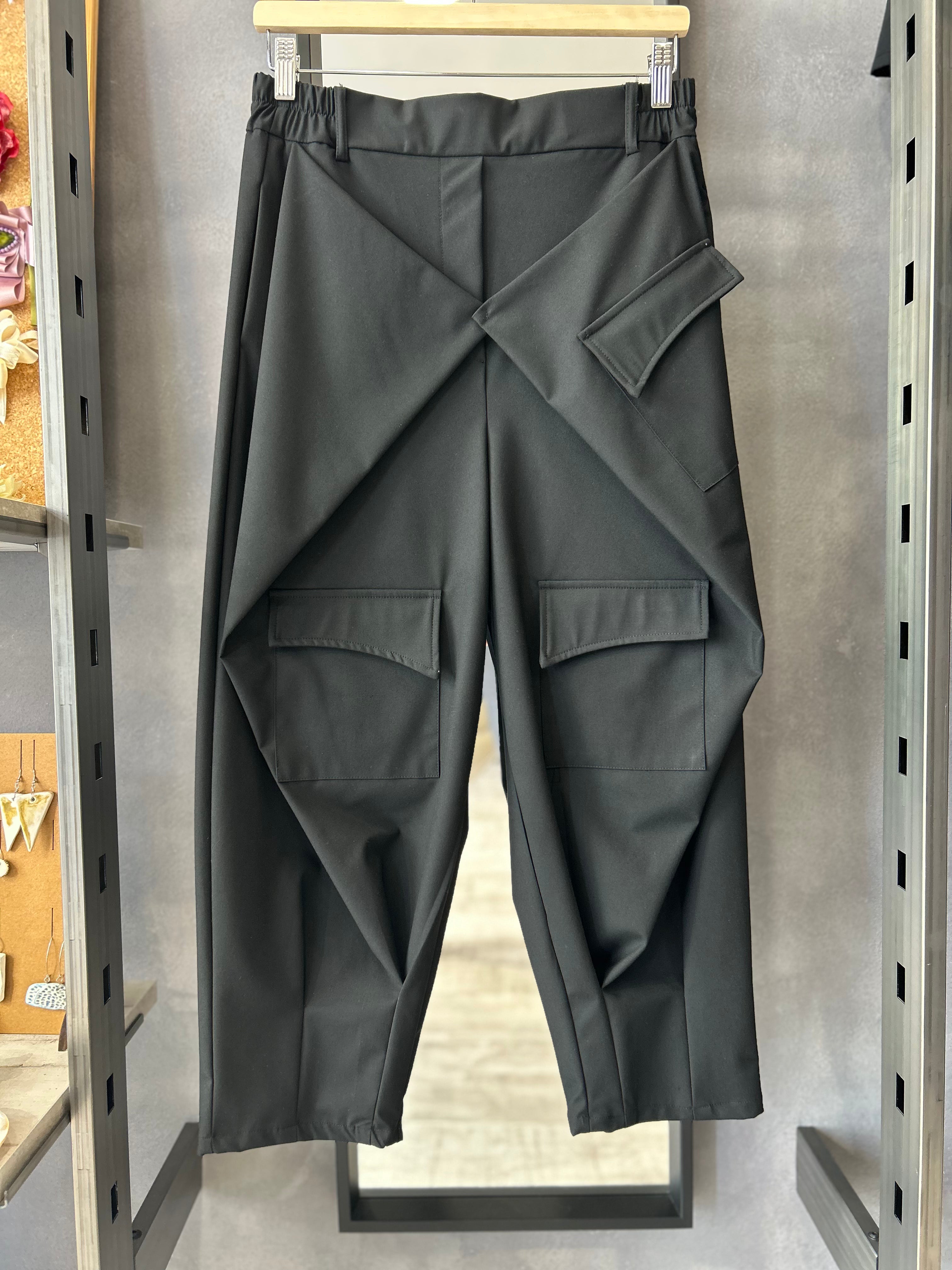 Pantaloni over con tasche