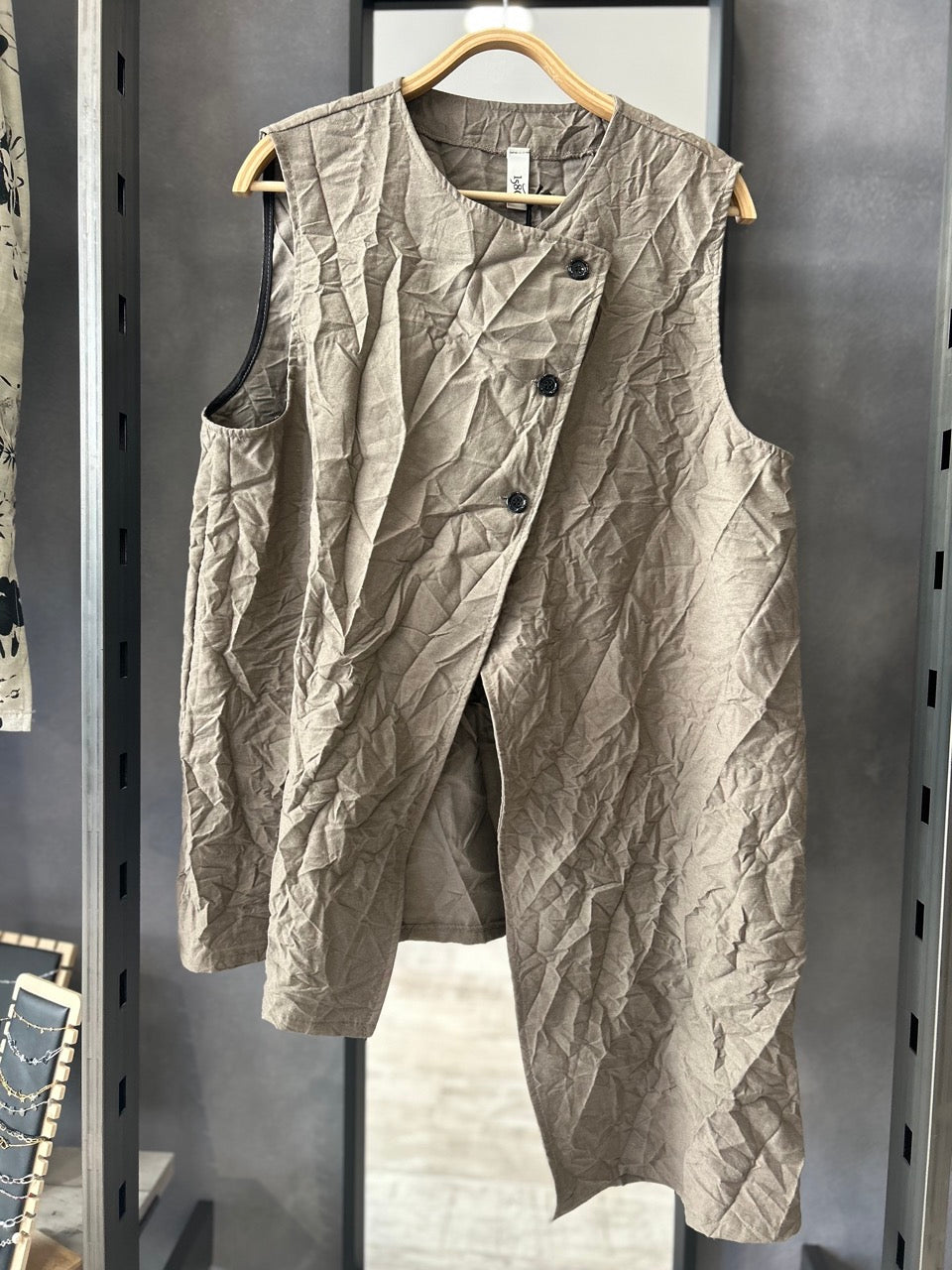 Gilet lungo effetto stropicciato