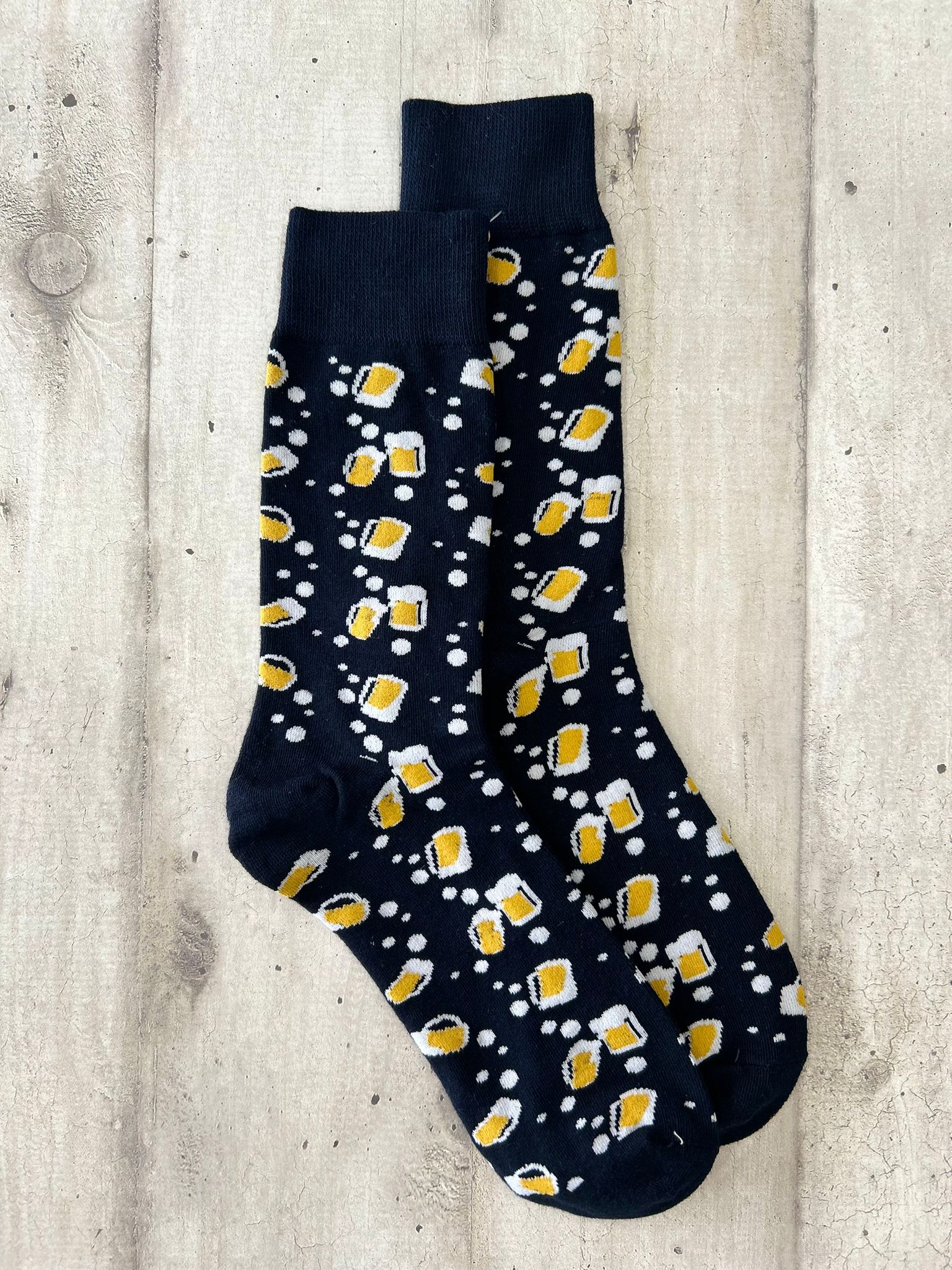 Calzini con piccolo boccali di birra