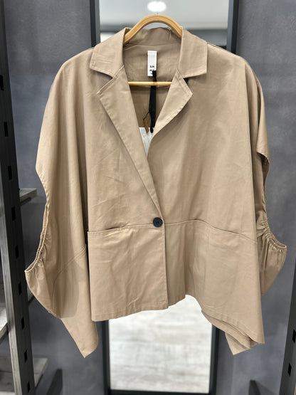 Gilet ampio asimmetrico