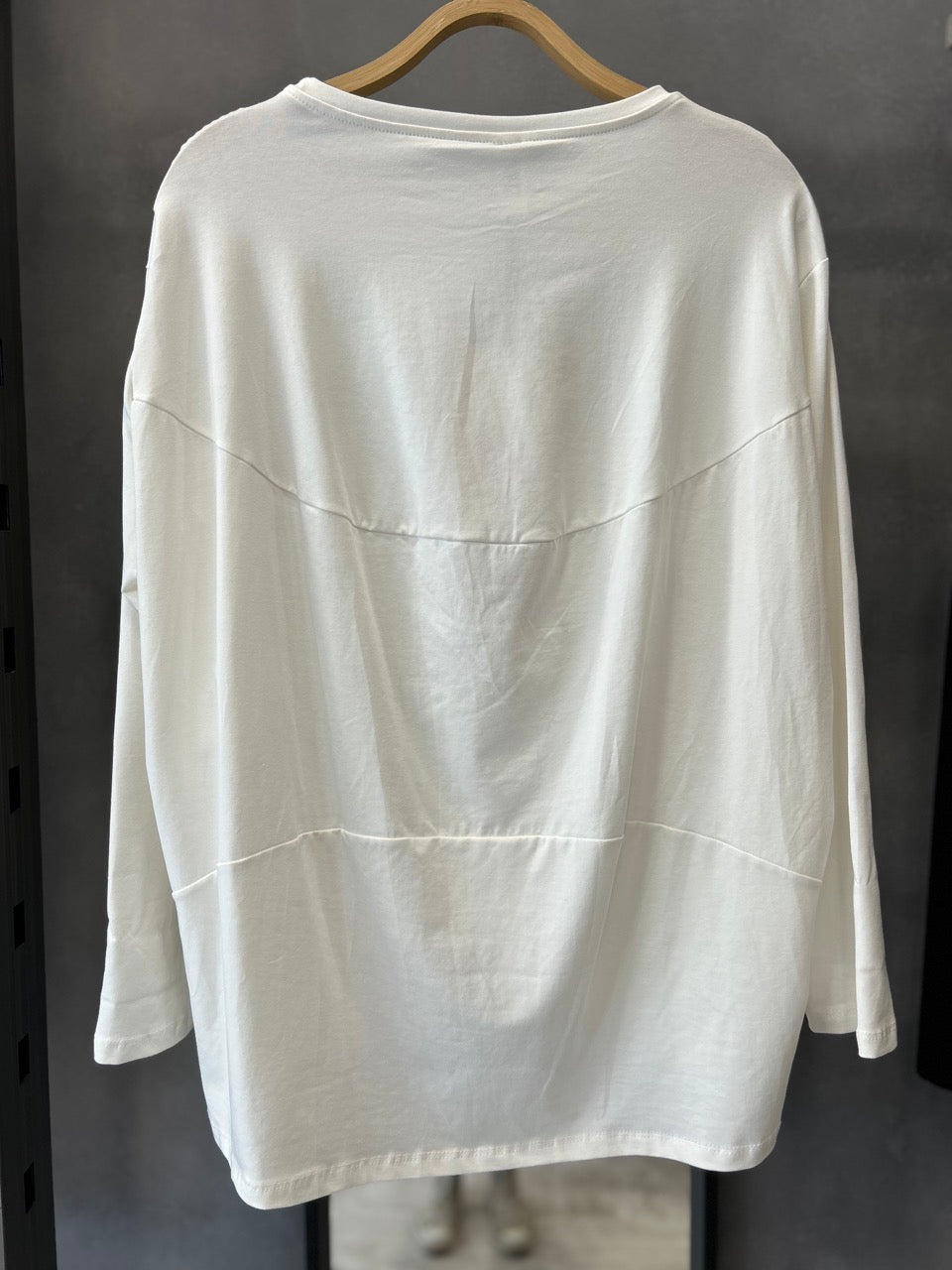 Maglia oversize con dettagli sul retro