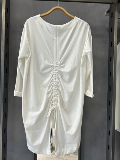 Maglia con arricciatura sul retro