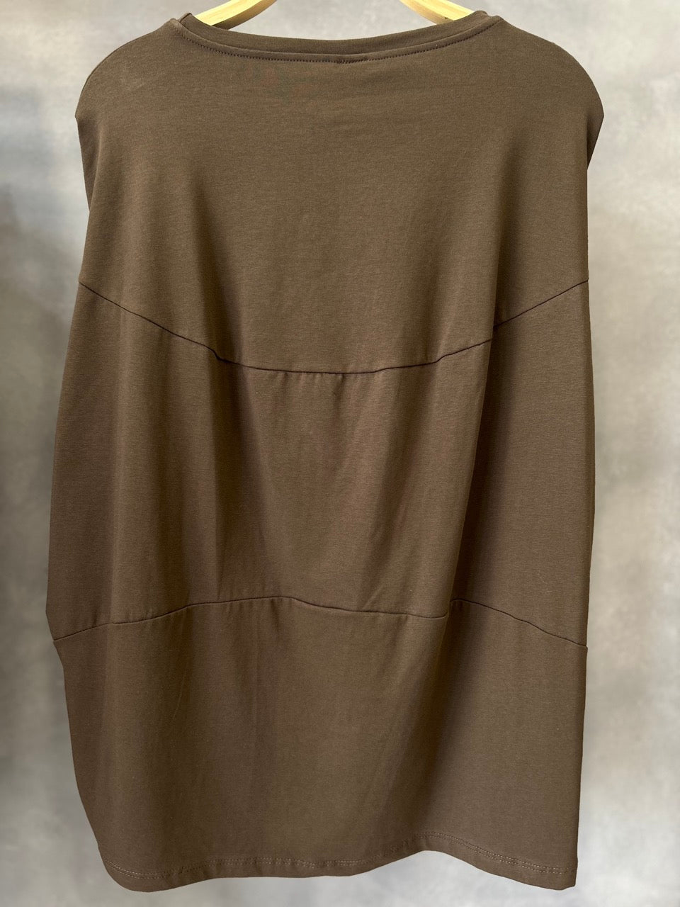 Maglia oversize con dettagli sul retro