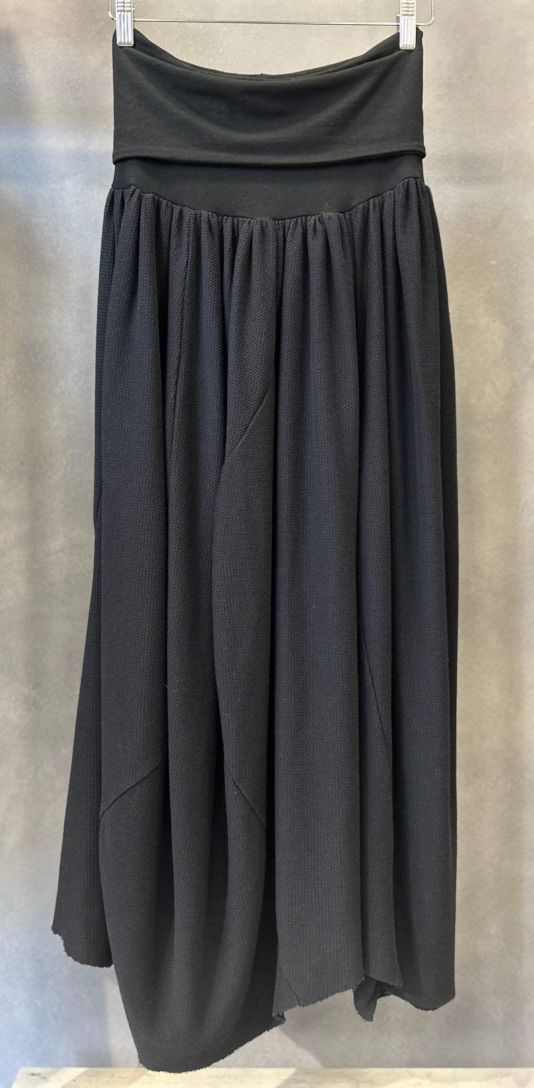 Gonna lunga con fascia elastica