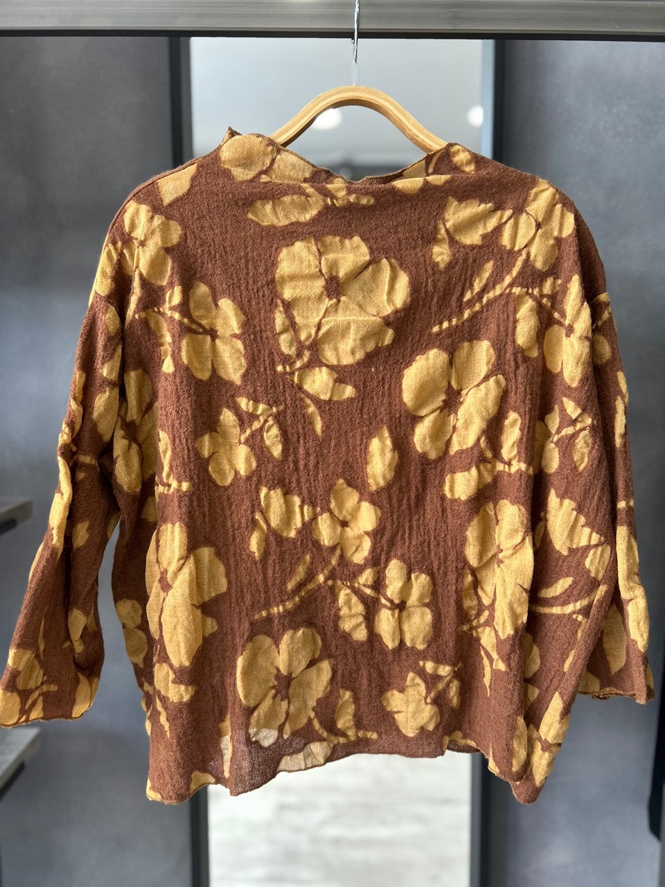 Maglia fantasia floreale