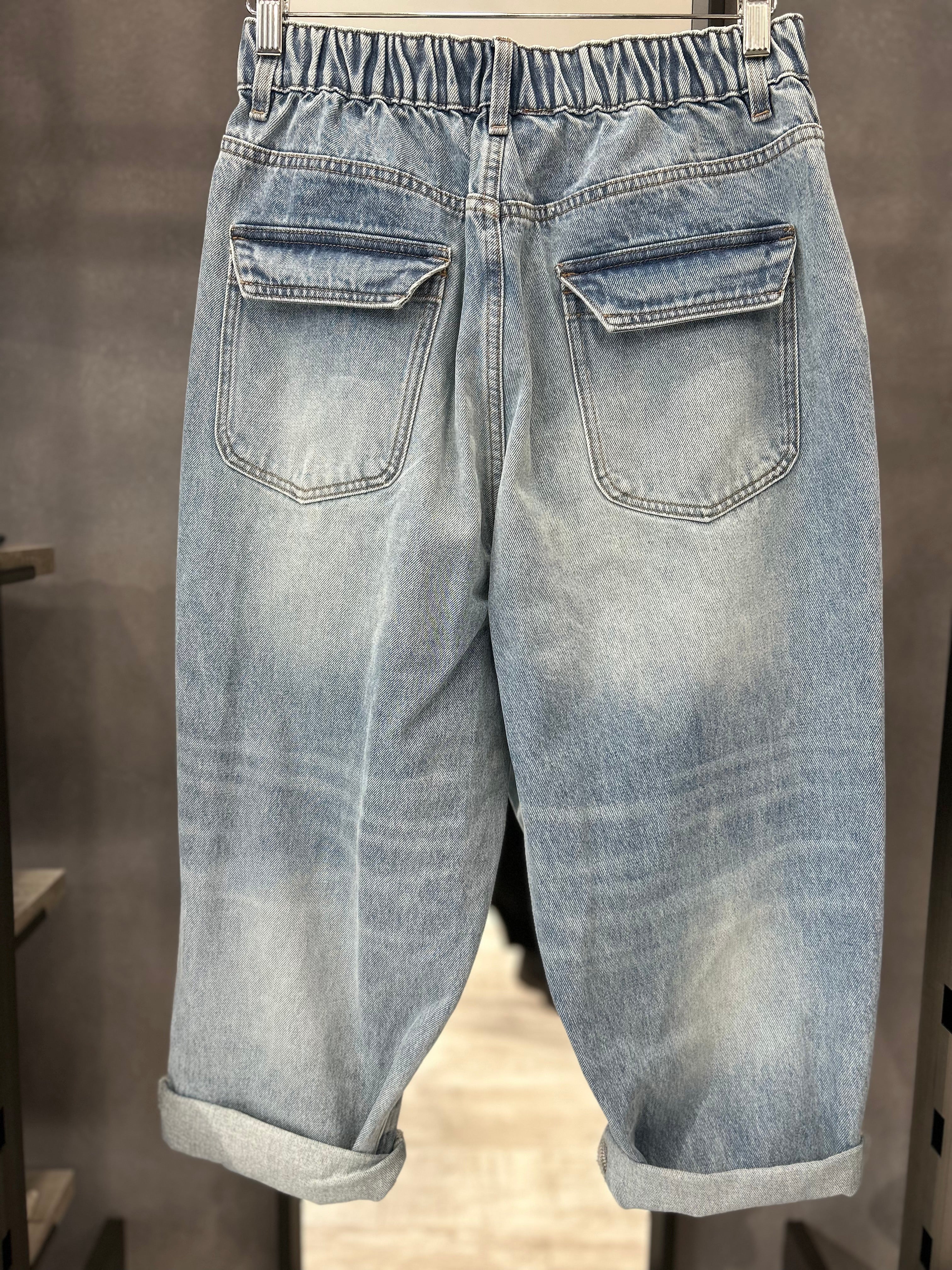 Jeans oversize con vita elasticizzata