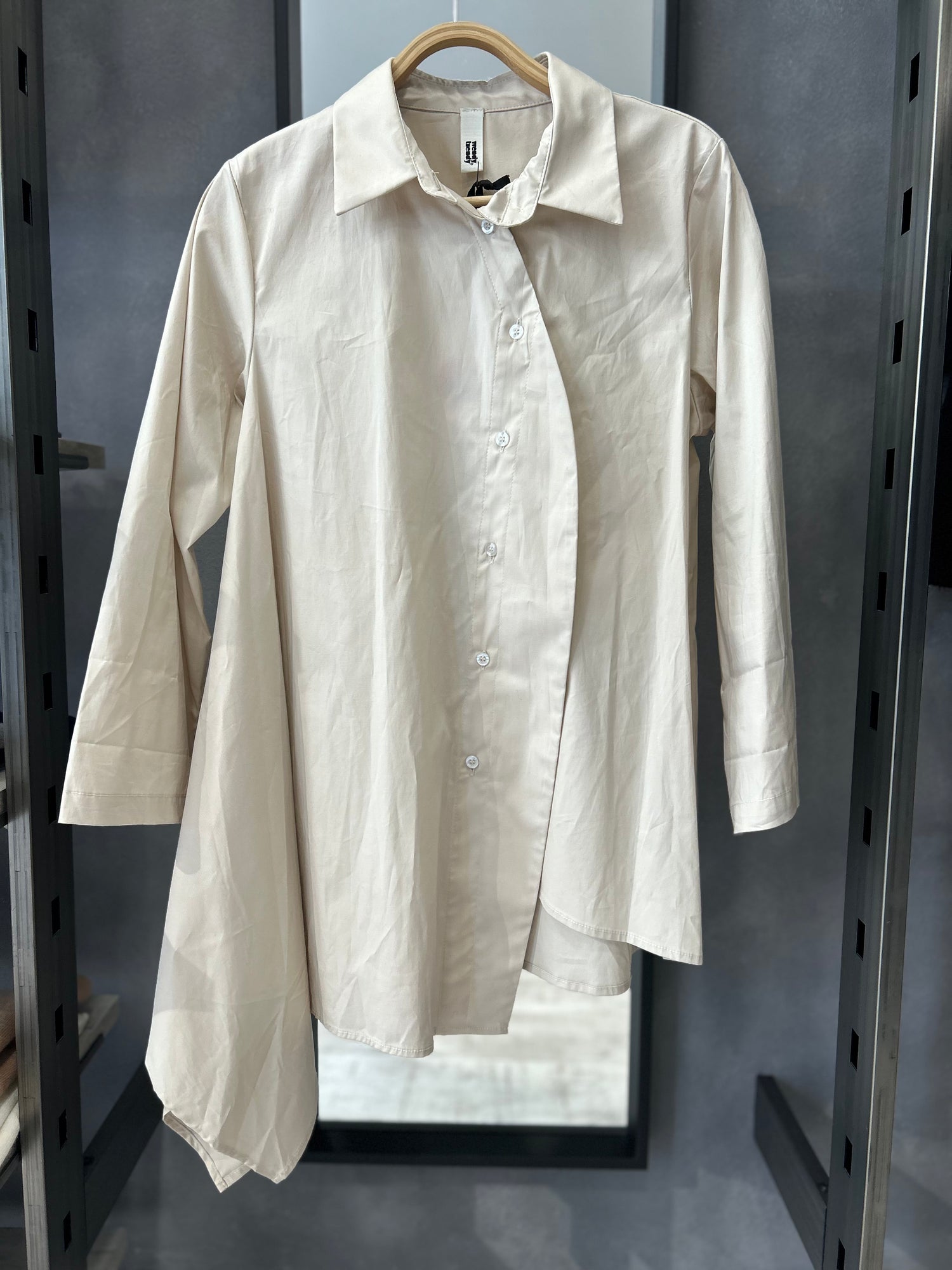 Camicia asimmetrica