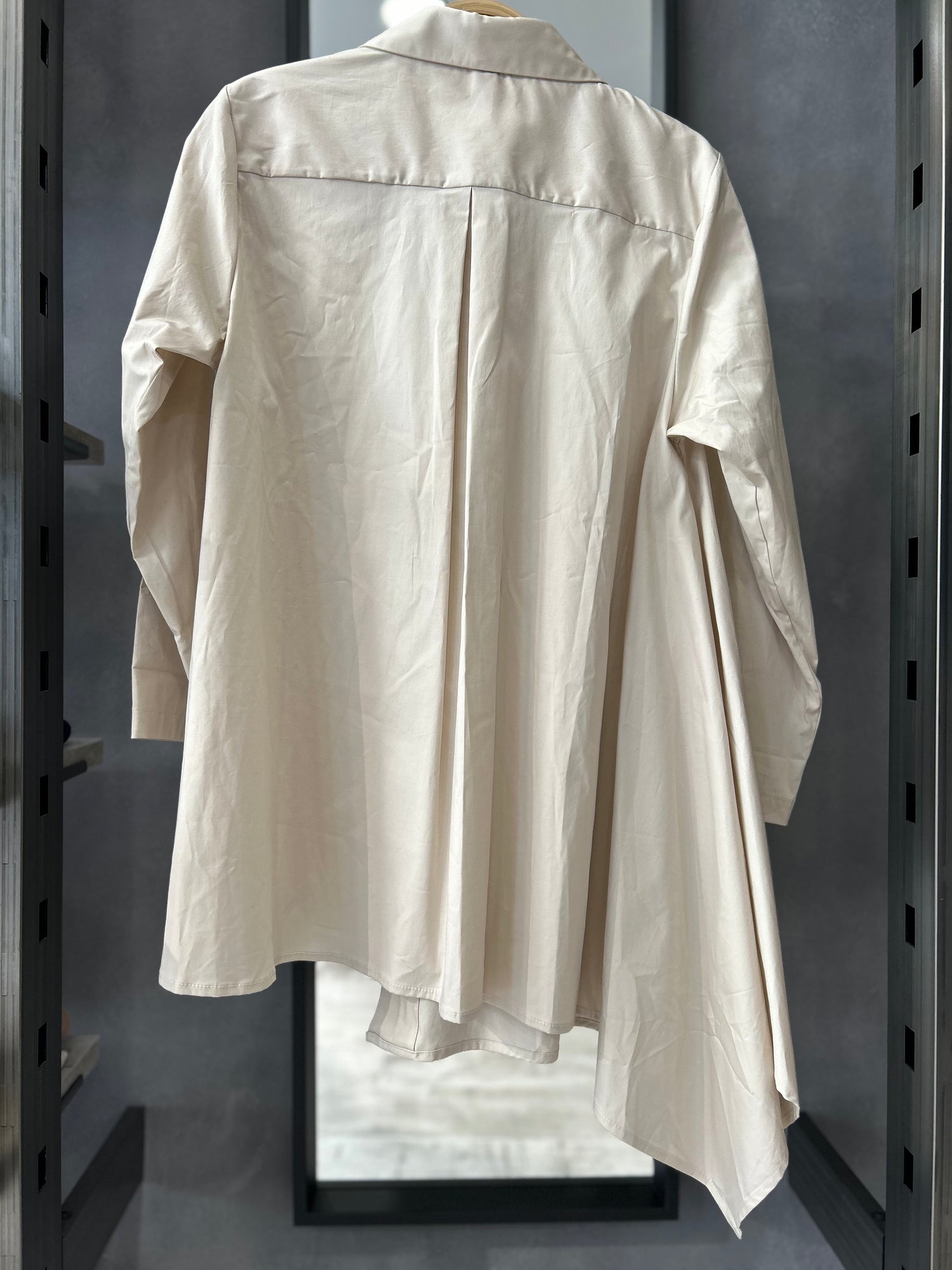 Camicia asimmetrica