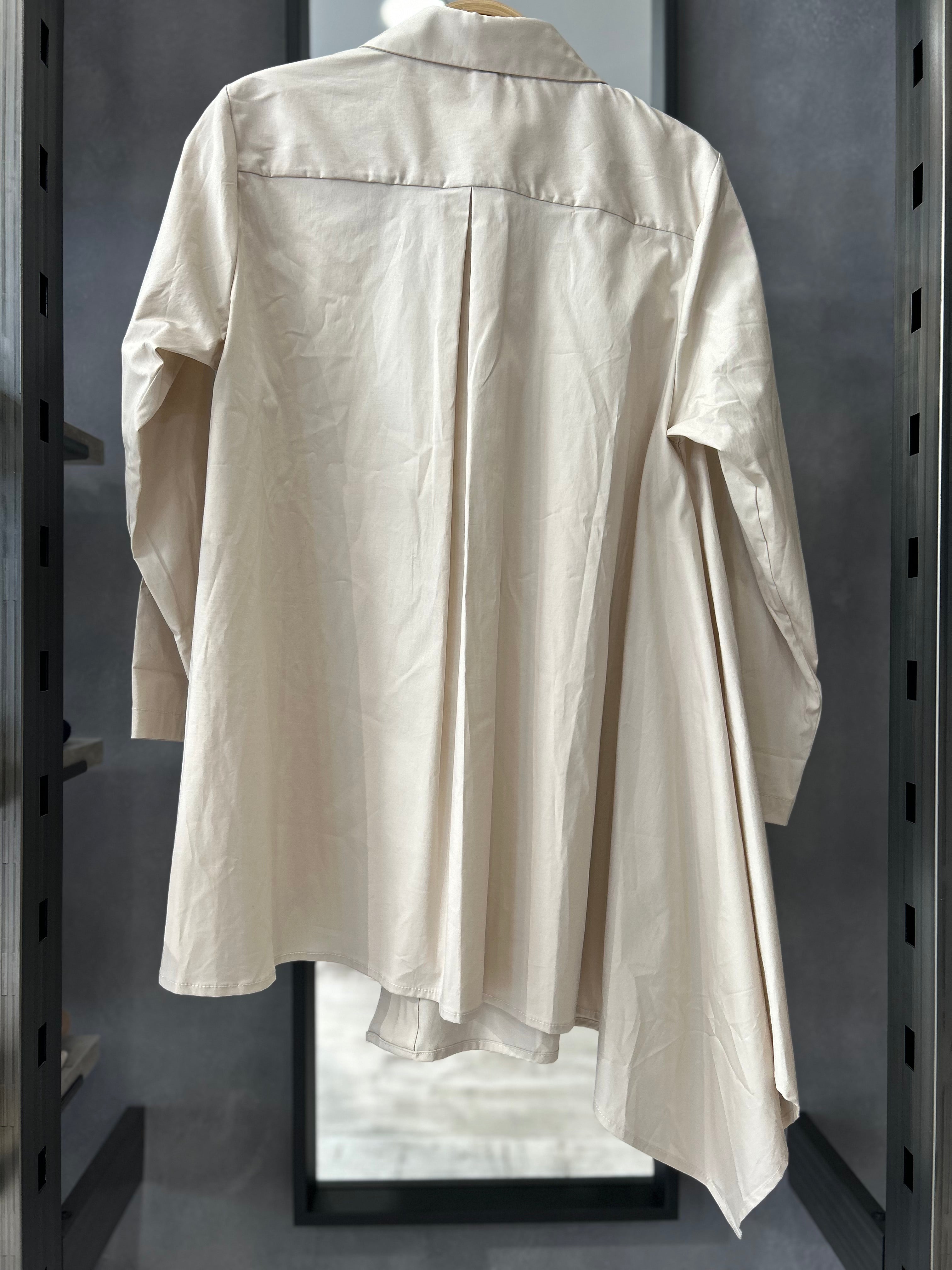 Camicia asimmetrica