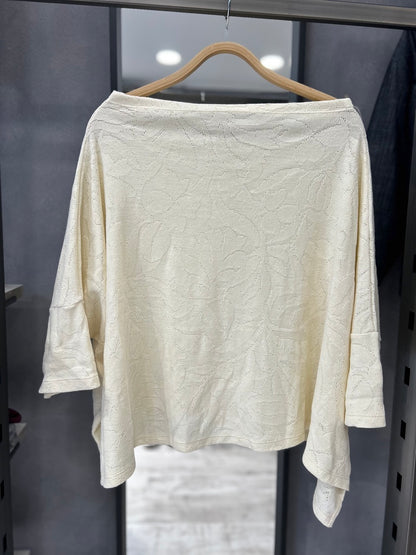 Maglia traforata motivo floreale