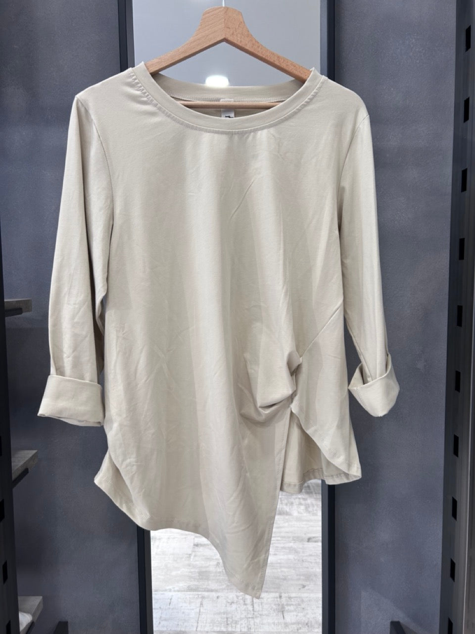 Maglia asimmetrica
