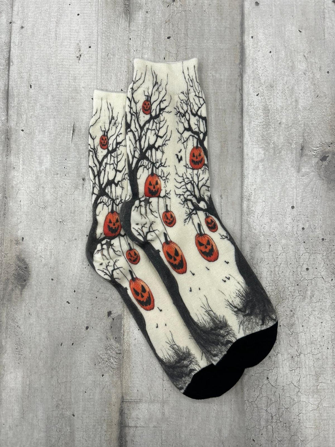 Calzini Halloween con zucche w alberi spettrali