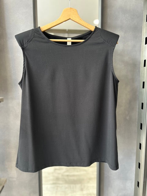 Top con spalline