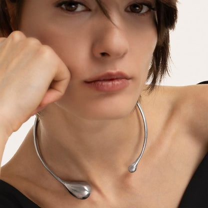 Collana rigida 1 goccia grande