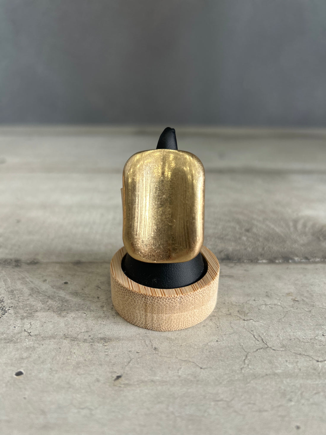 Anello elastico in metallo dorato