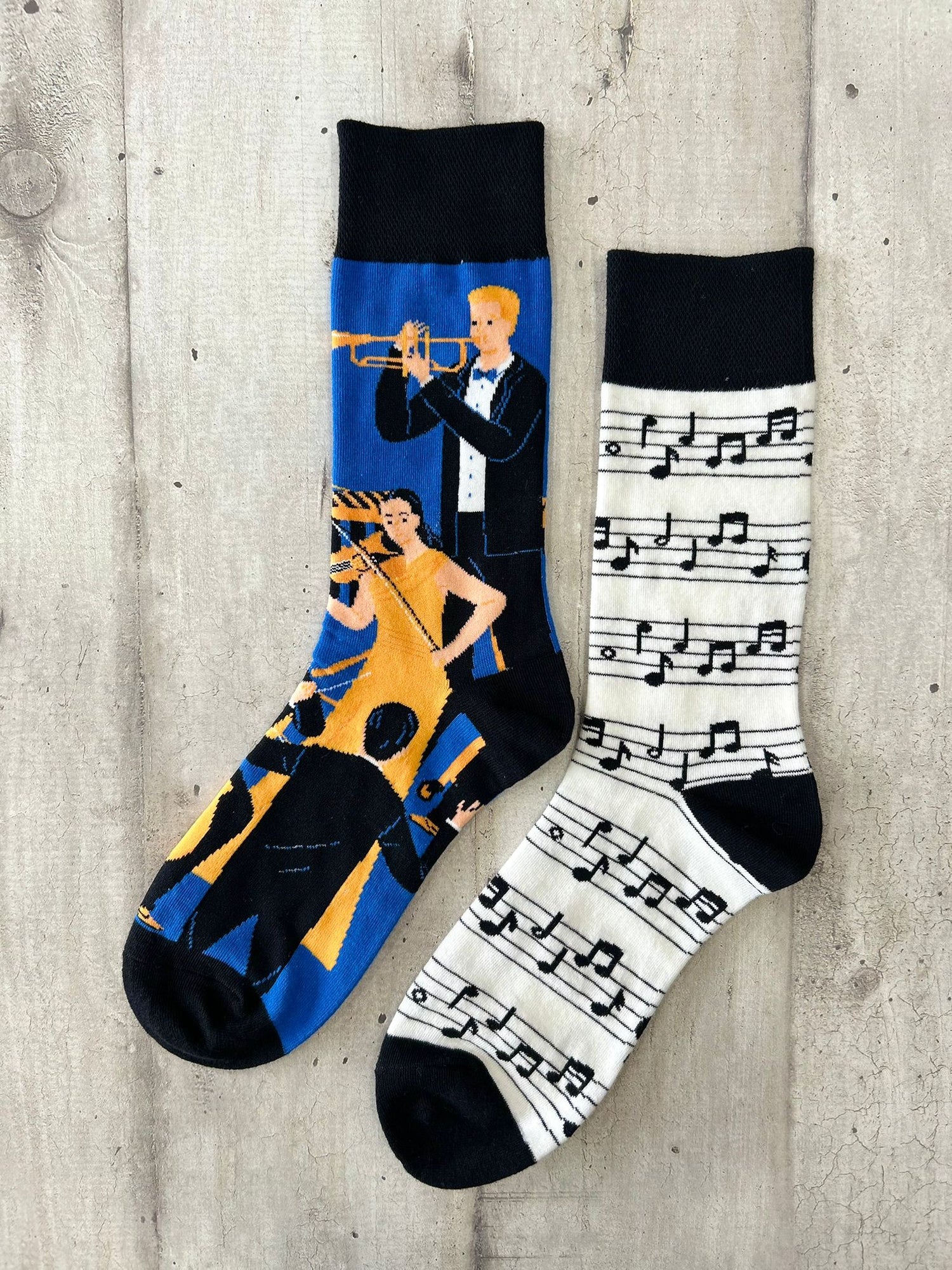 Calzini spaiati a tema musica