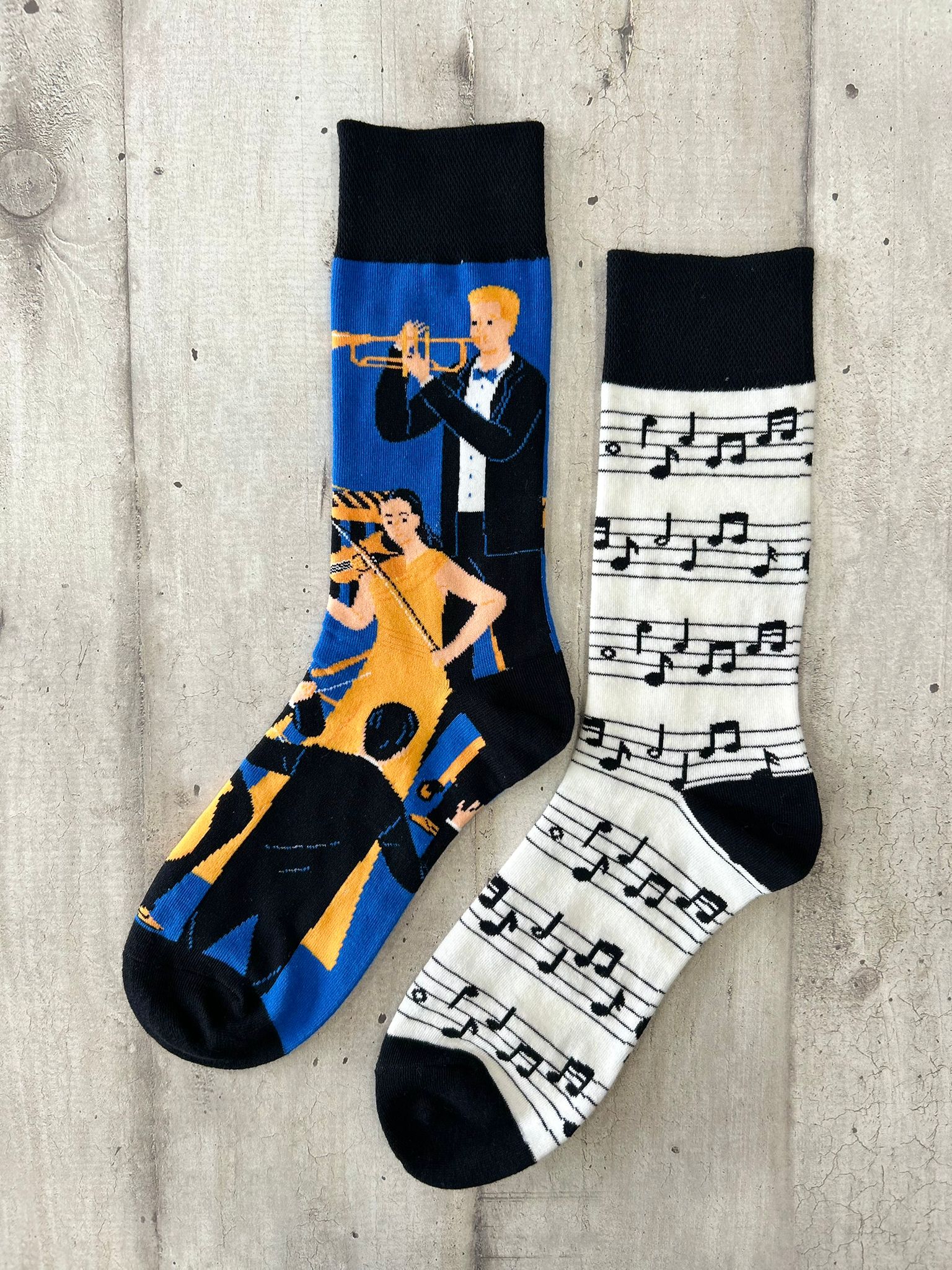 Calzini spaiati a tema musica