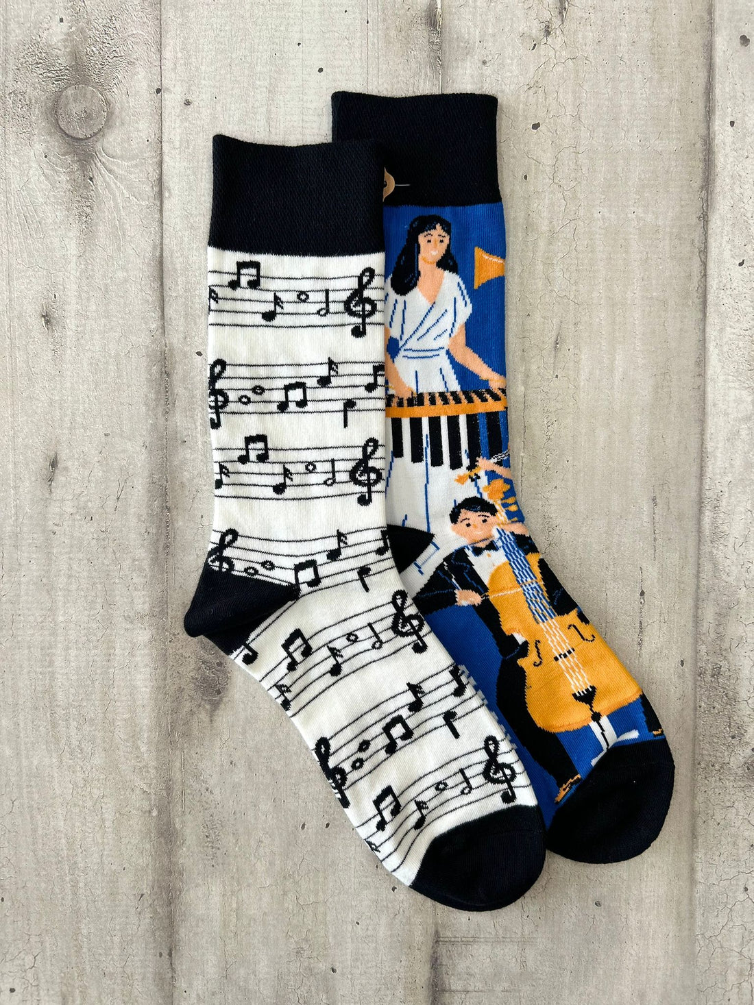 Calzini spaiati a tema musica