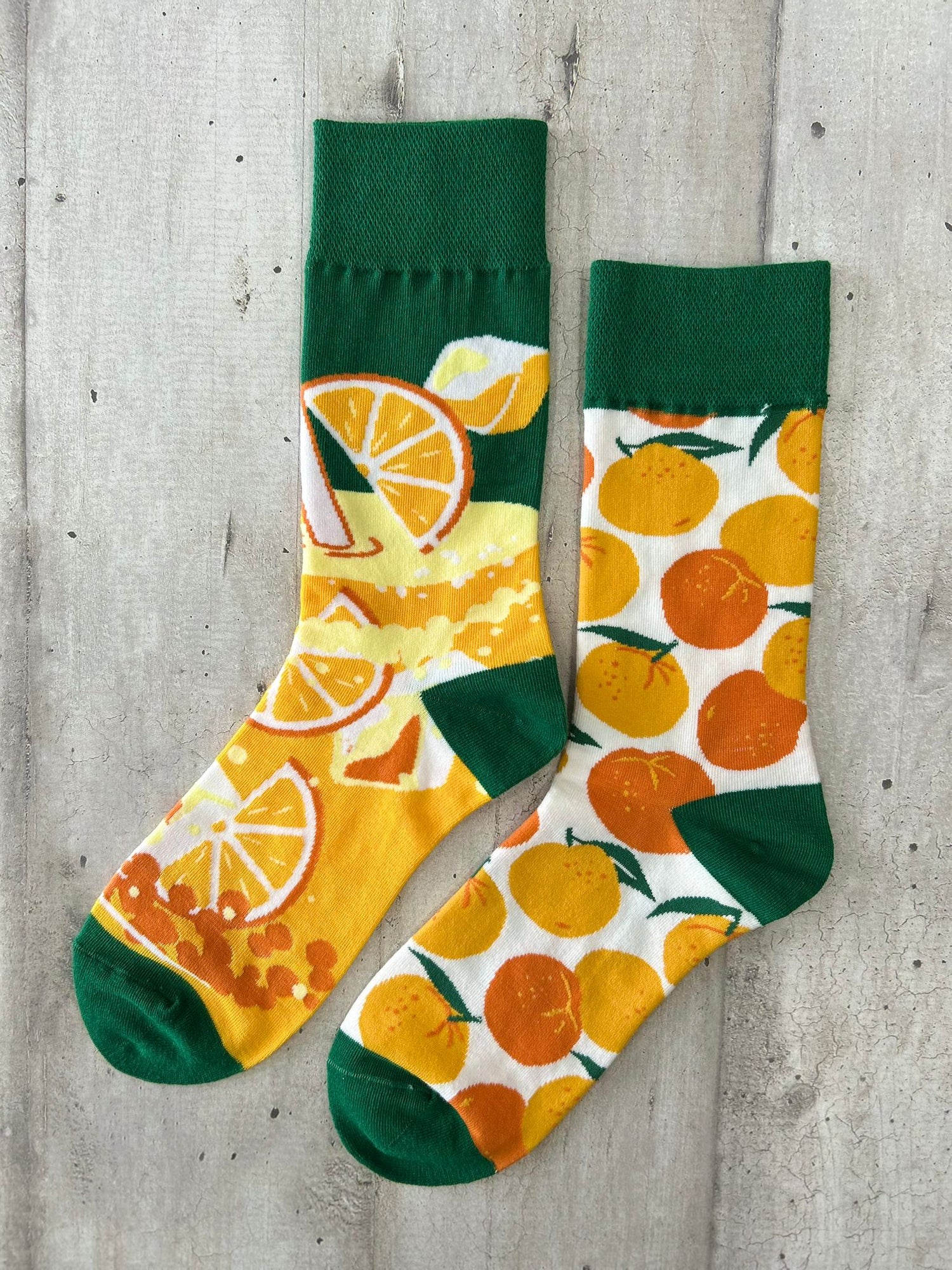 Calzini spaiati agrumi