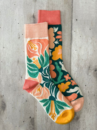 Calzini spaiati floreali