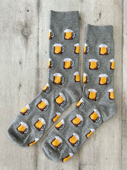 Calzini grigi con boccali di birra