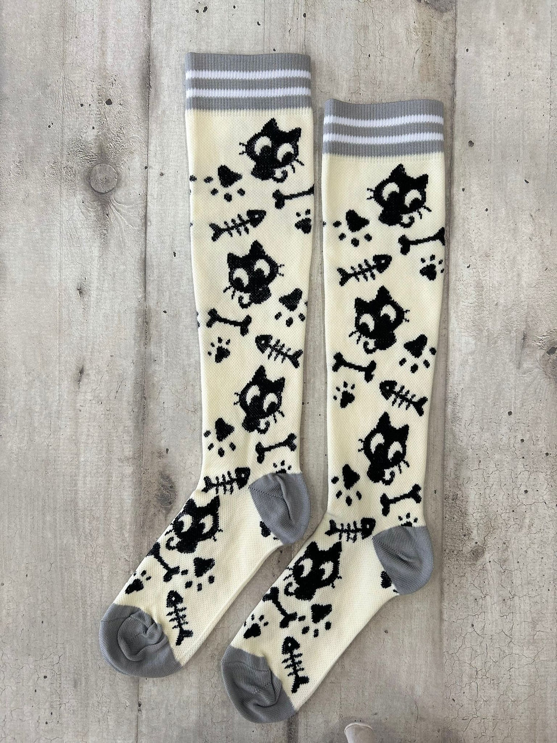 Calzini al ginocchio con gatti