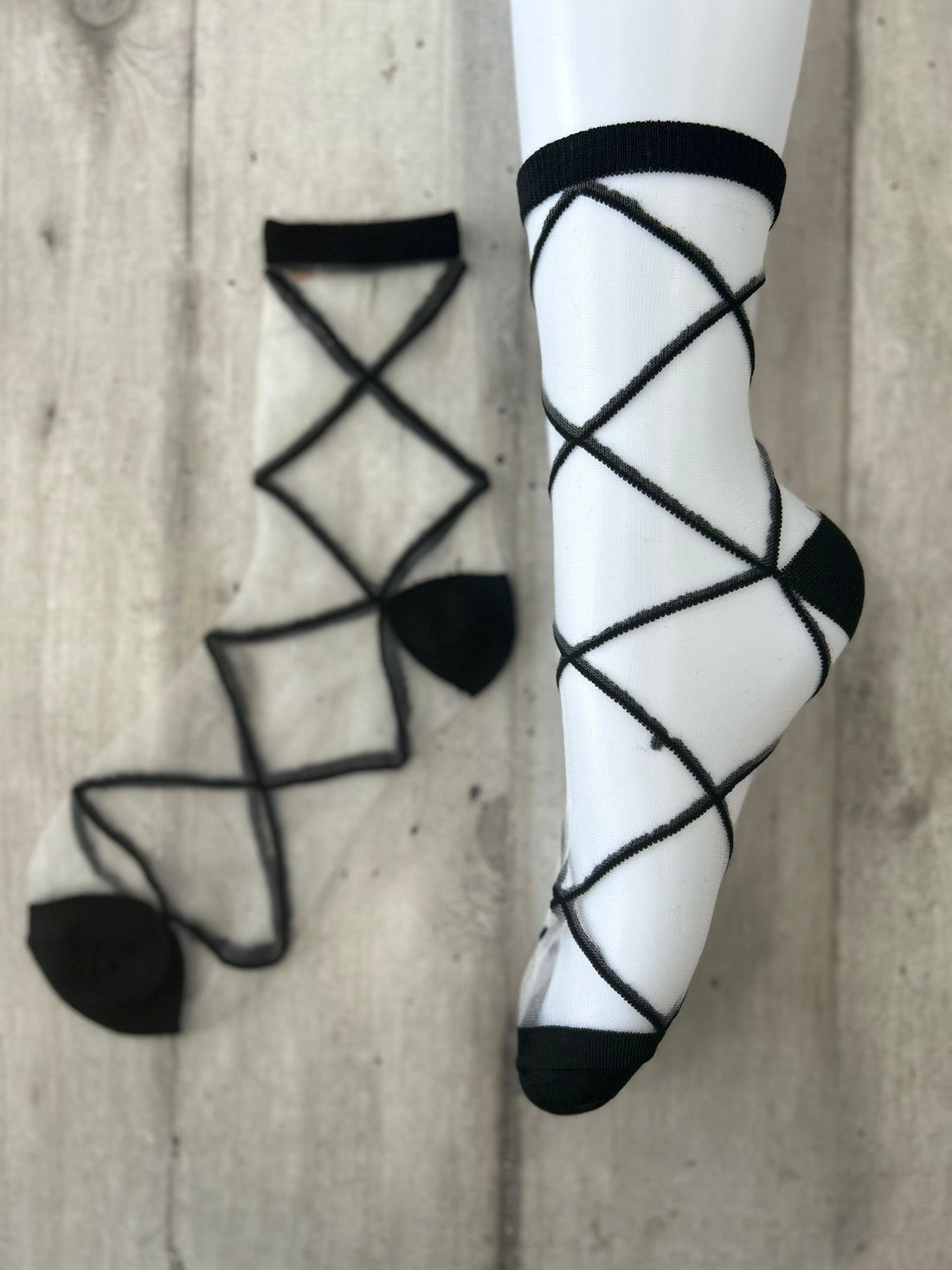 Calzini trasparenti con motivo geometrico